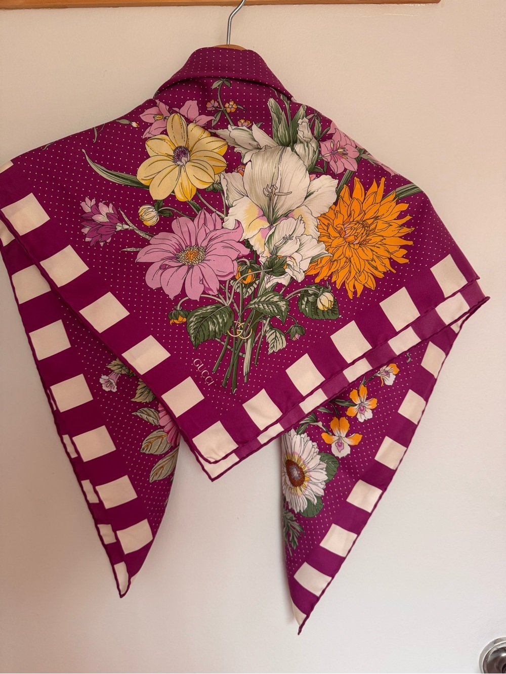 New Authentic Gucci Floral Silk Scarf in violet , Cream Accents